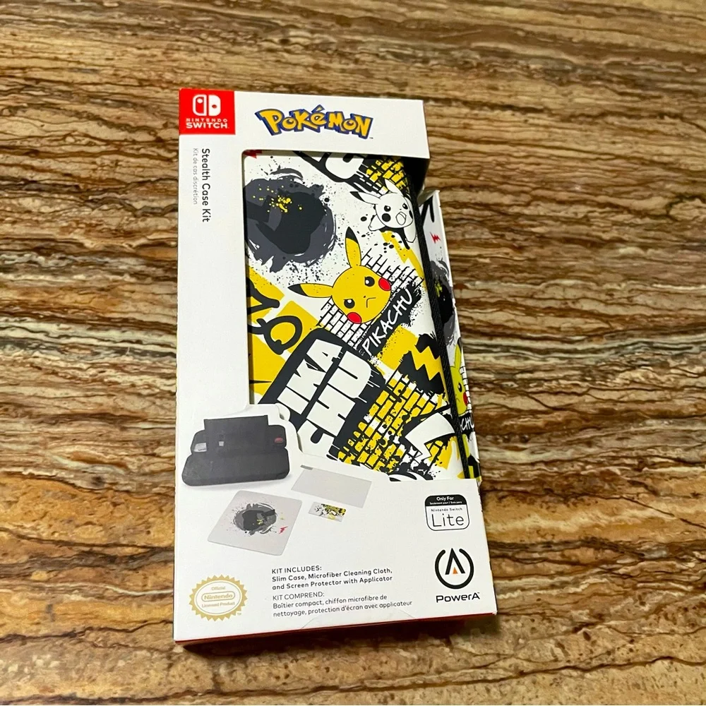 Nintendo Switch Travel Case White/Yellow POKÉMON Pikachu Stealth Case Kit